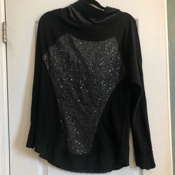 Hooded sequin sweater - Picture 2 of 6